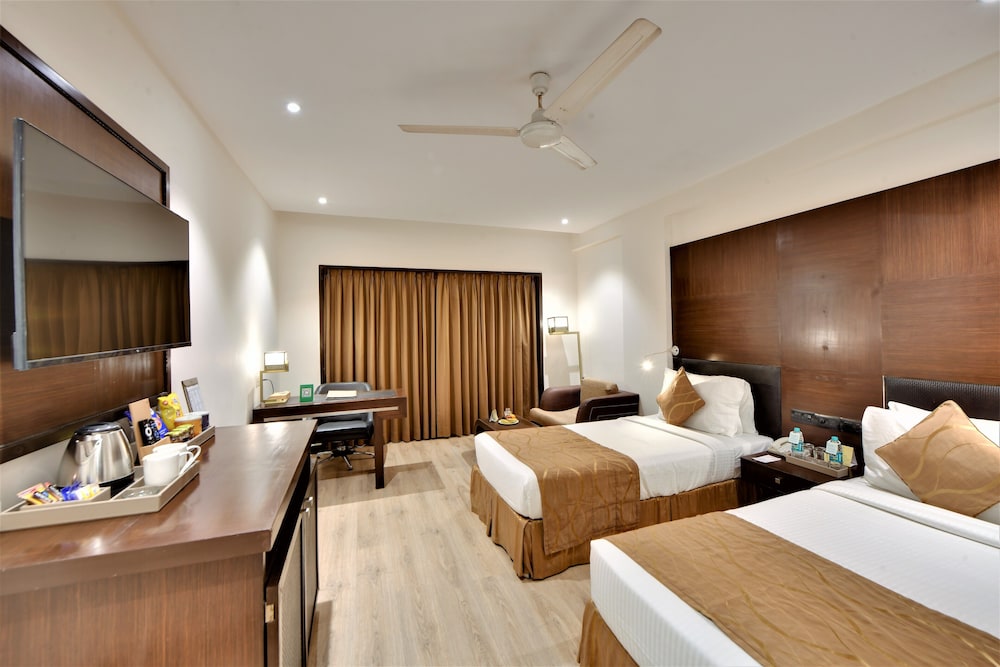 The Fern Residency Subhash Bridge Ahmedabad 28/65