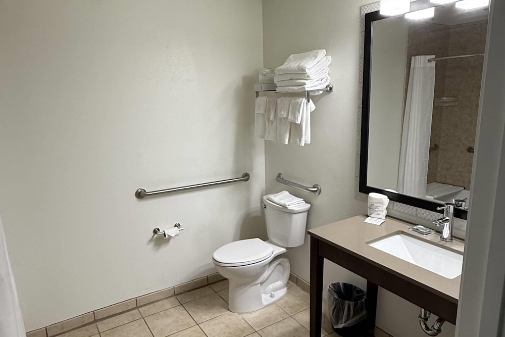 Country Inn Suites By Radisson Mason City Ia 43/50