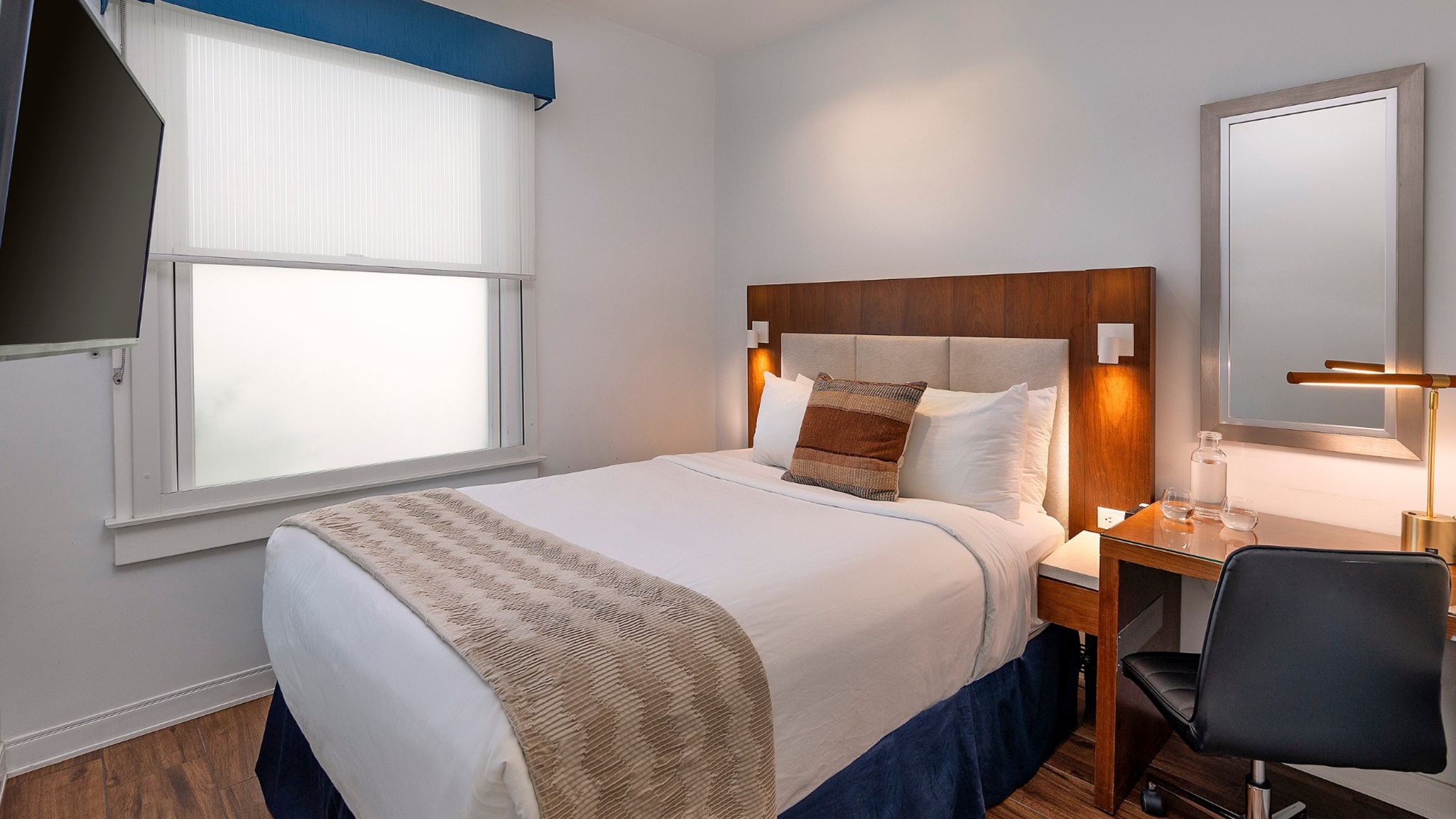 Riviera, Double Bed