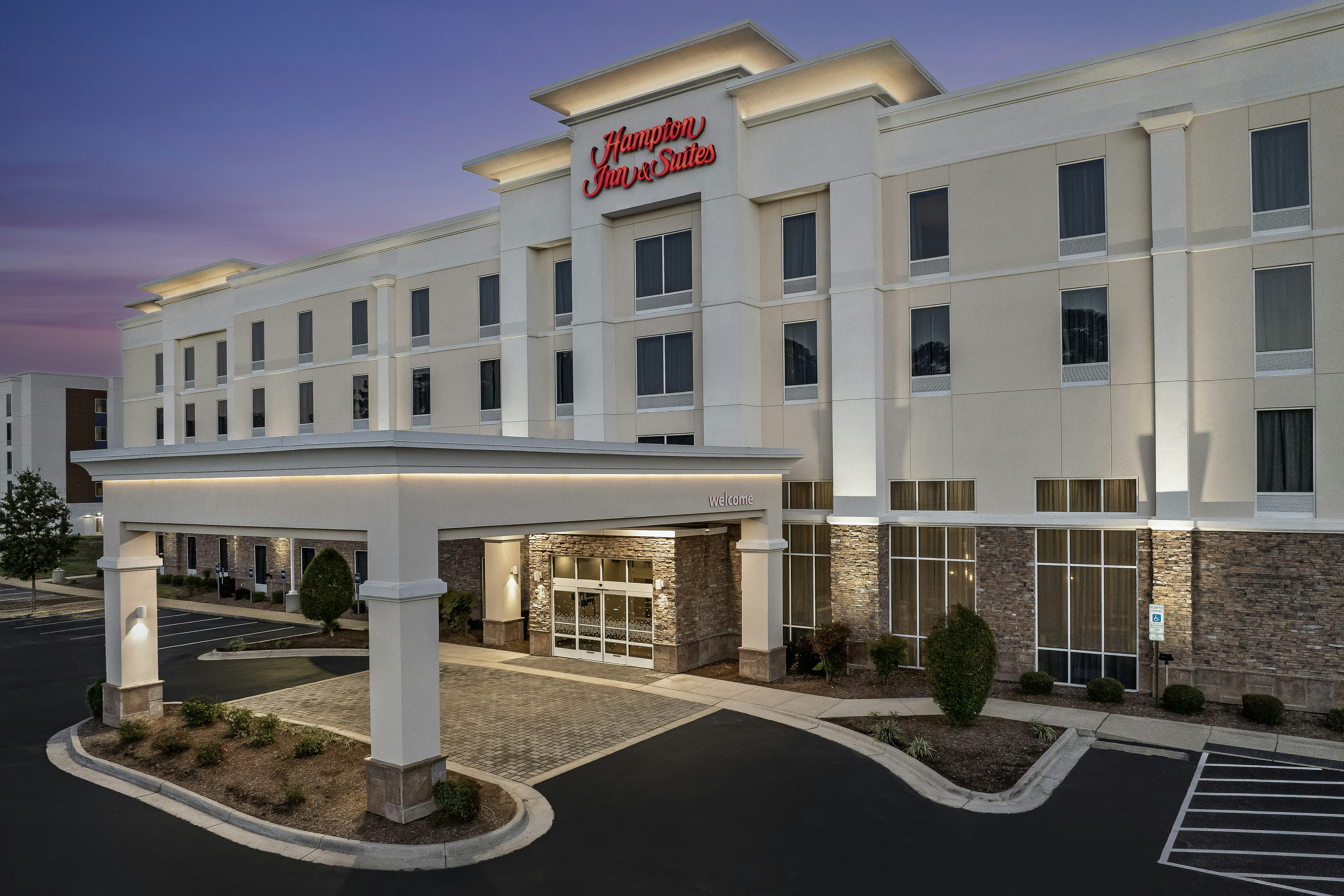 Hampton Inn & Suites Fayetteville 4/46