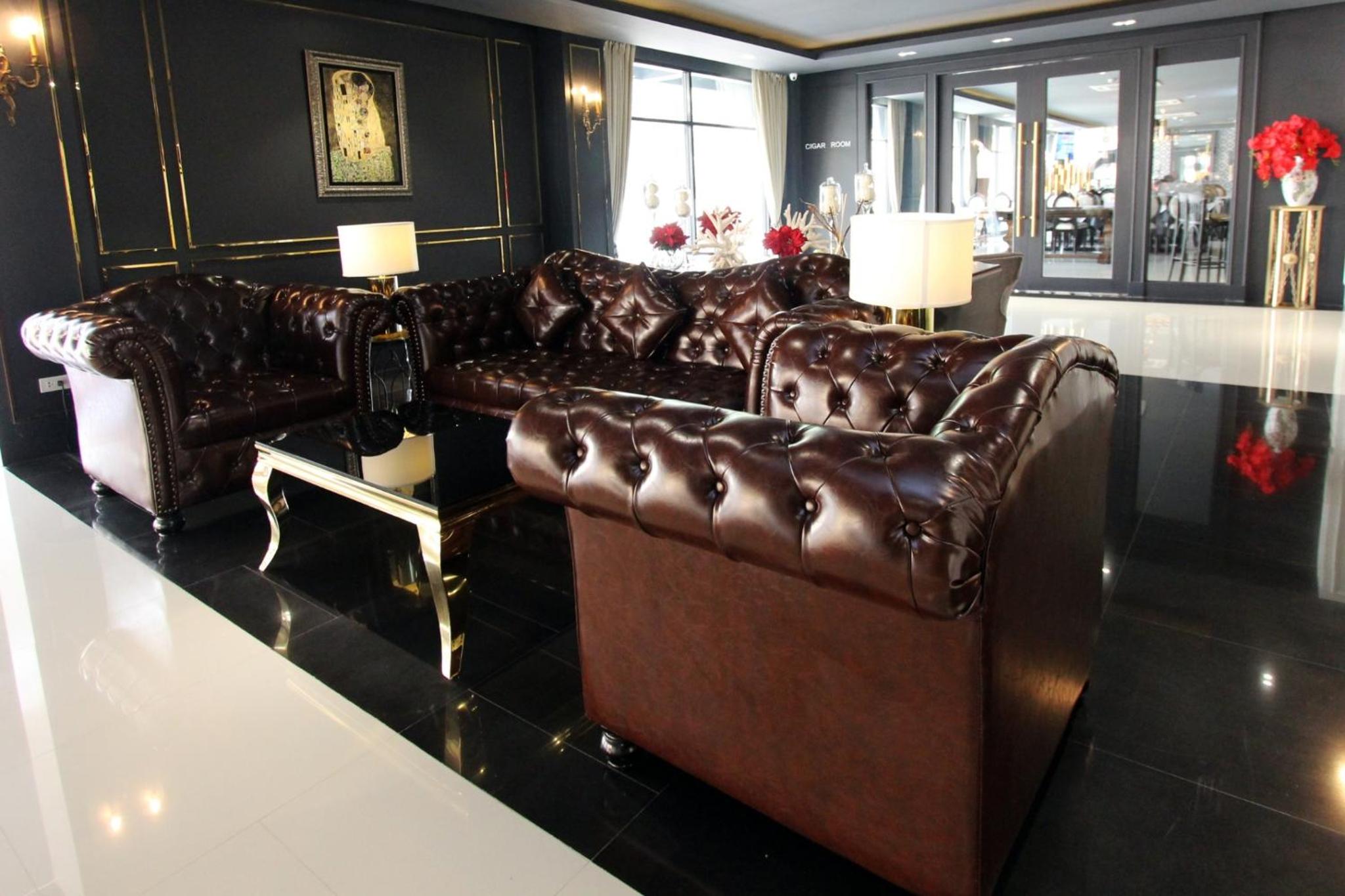 Taris Art Hotel Phrae 85/96