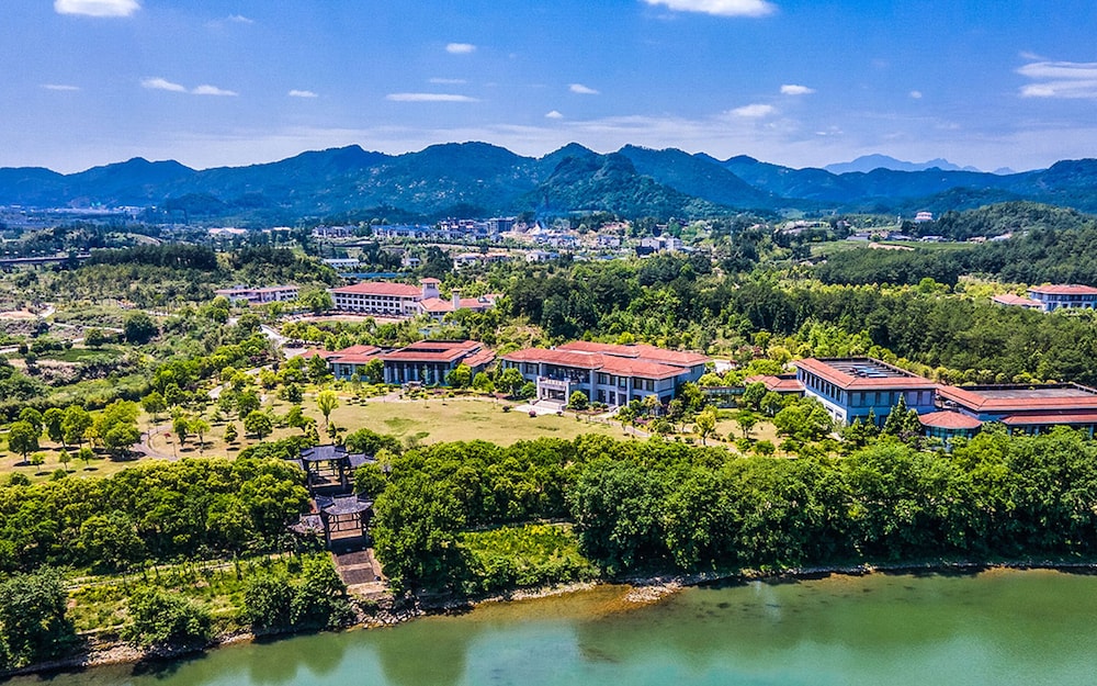 Dahongpao Resort Wuyi Mountain 43/48