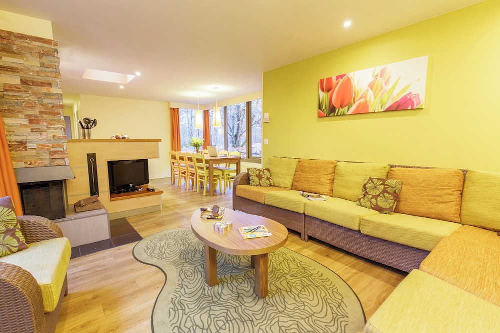 CENTER PARCS - LES HAUTS DE BRUYERES 25/45