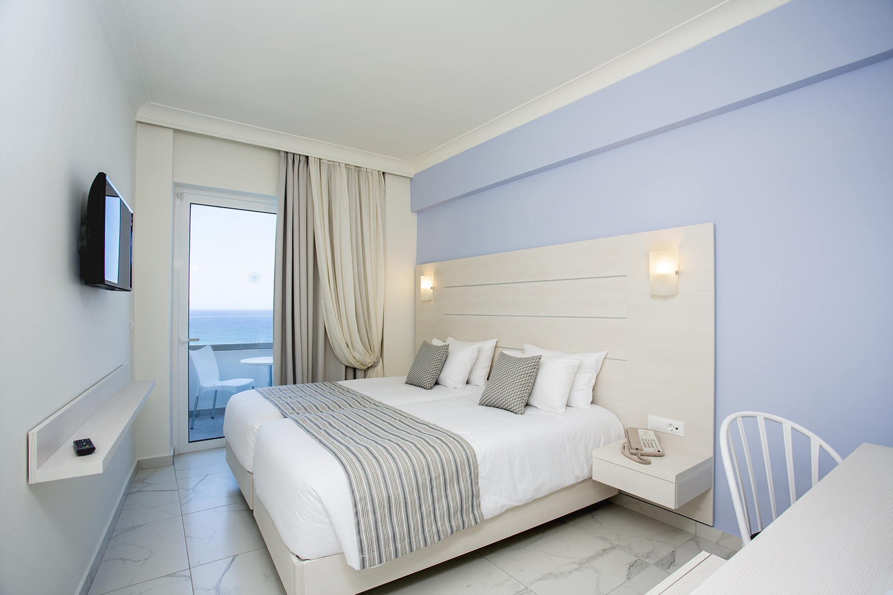 Rhodos Horizon Blu - Adults Only 11/41