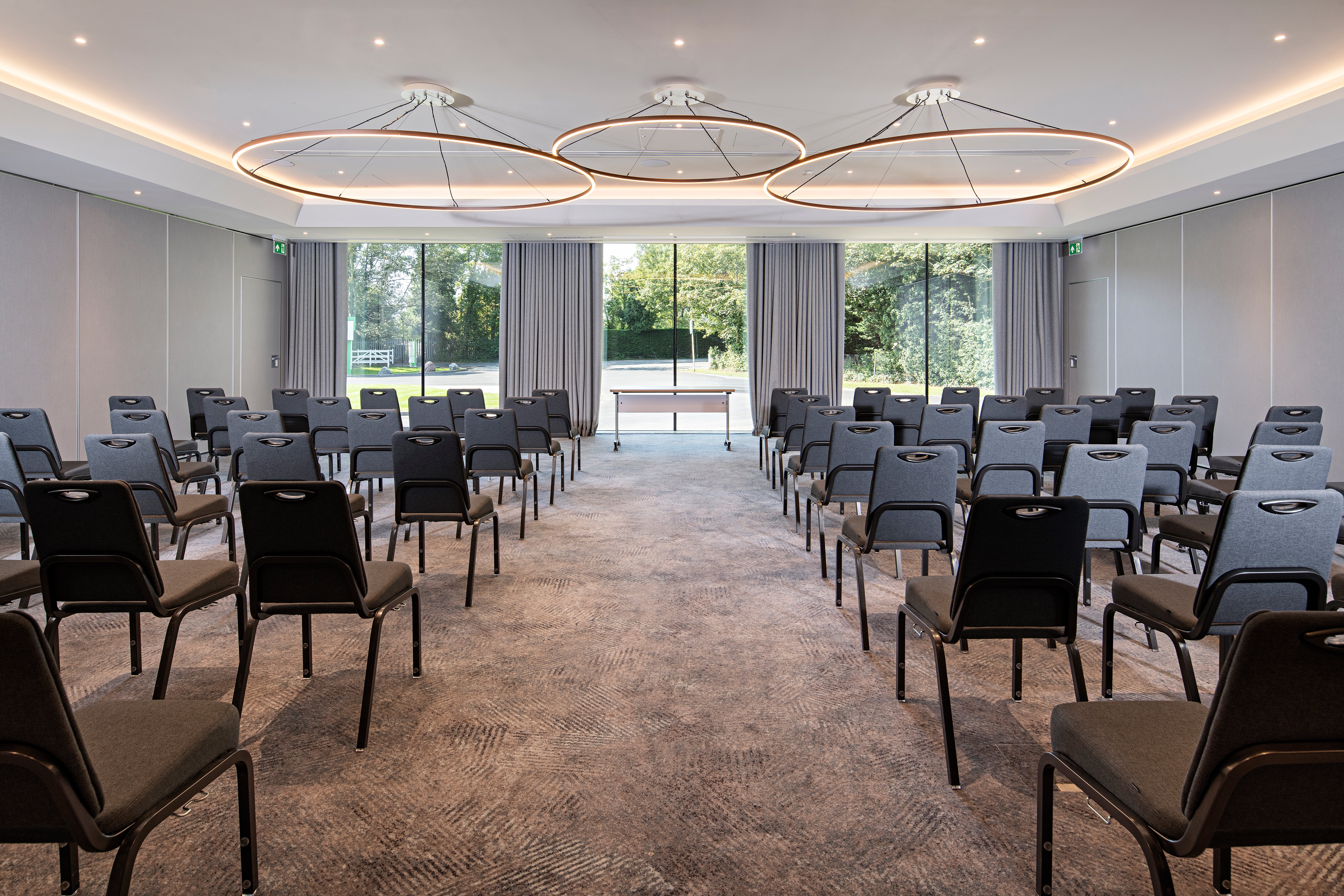 Holiday Inn London Shepperton 39/43