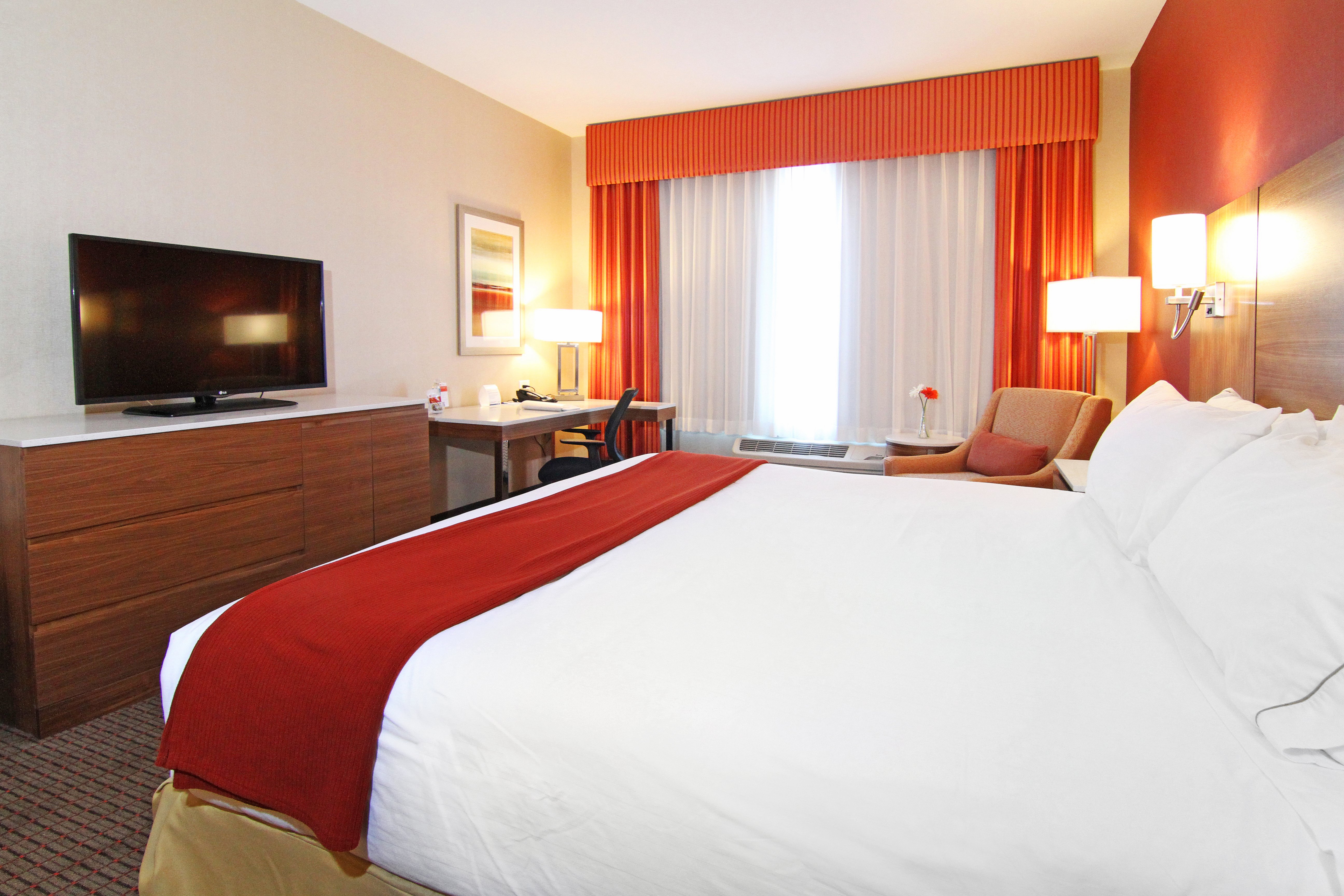 Suite, King Bed
