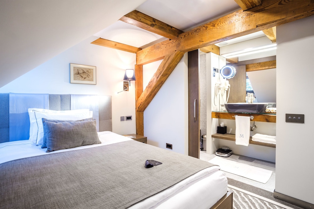 Michaelson Boutique Hotel 15/35