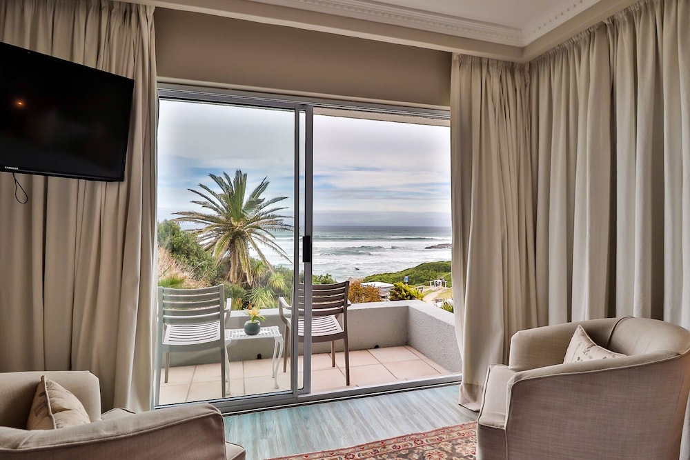 Hermanus Beachfront Lodge 18/43