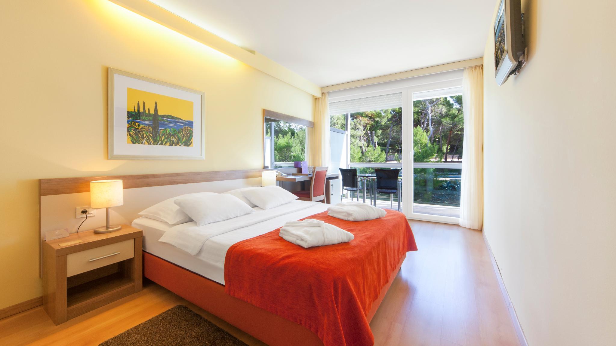 Room at Hotel Aurora, LOSINJ