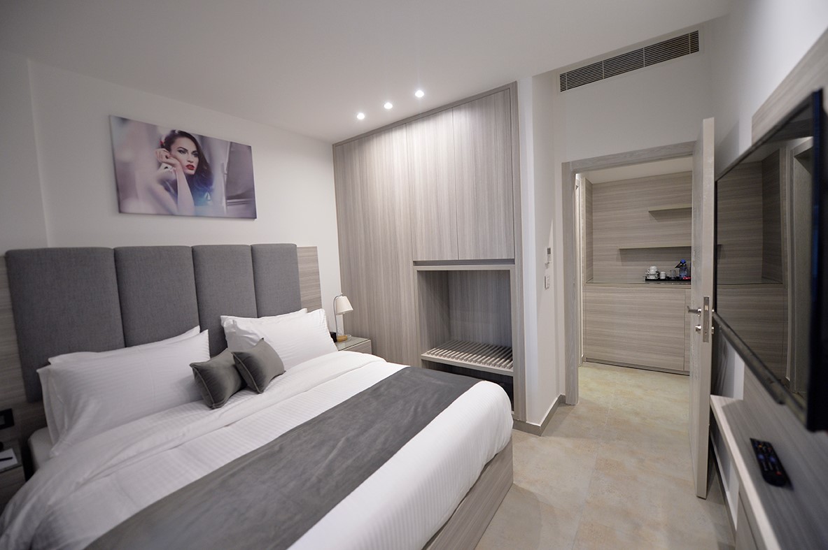 Junior Suite Side Sea View