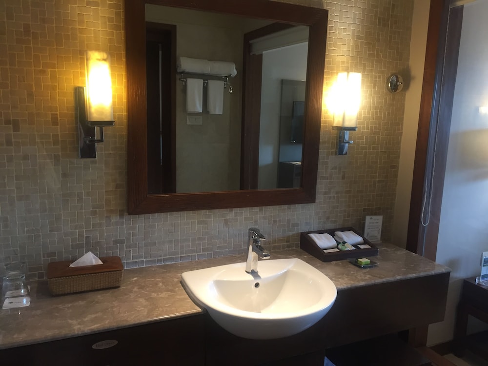Madhubhan Resort And Spa 47/50