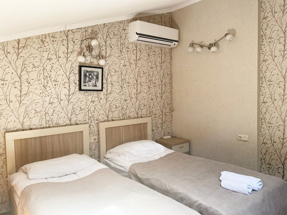 Hotel Tomas House 13/32