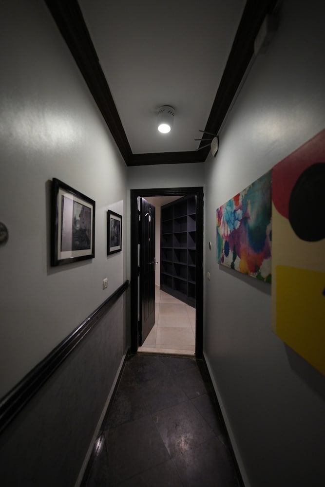 Newcity Suites Apartments 41/50