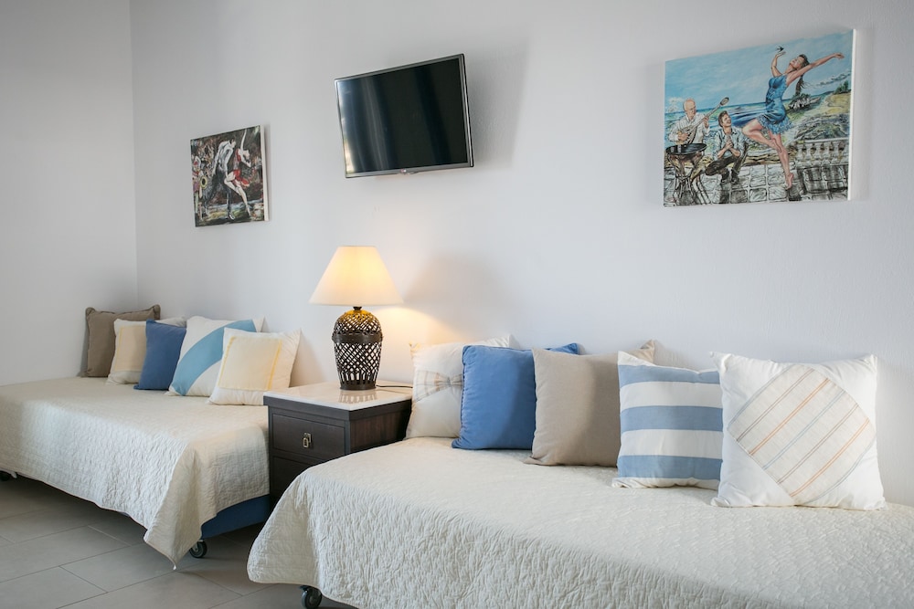Pyrgaki Hotel 23/71