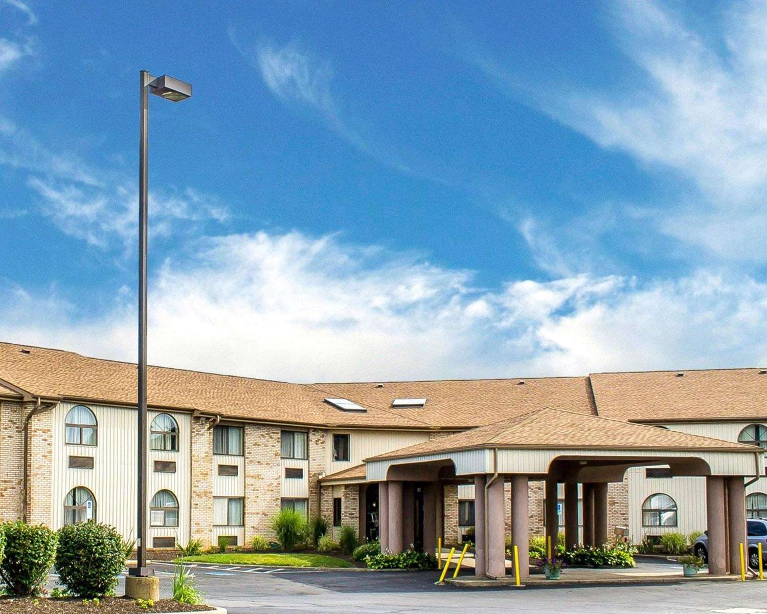 Quality Inn Elyria 2/35