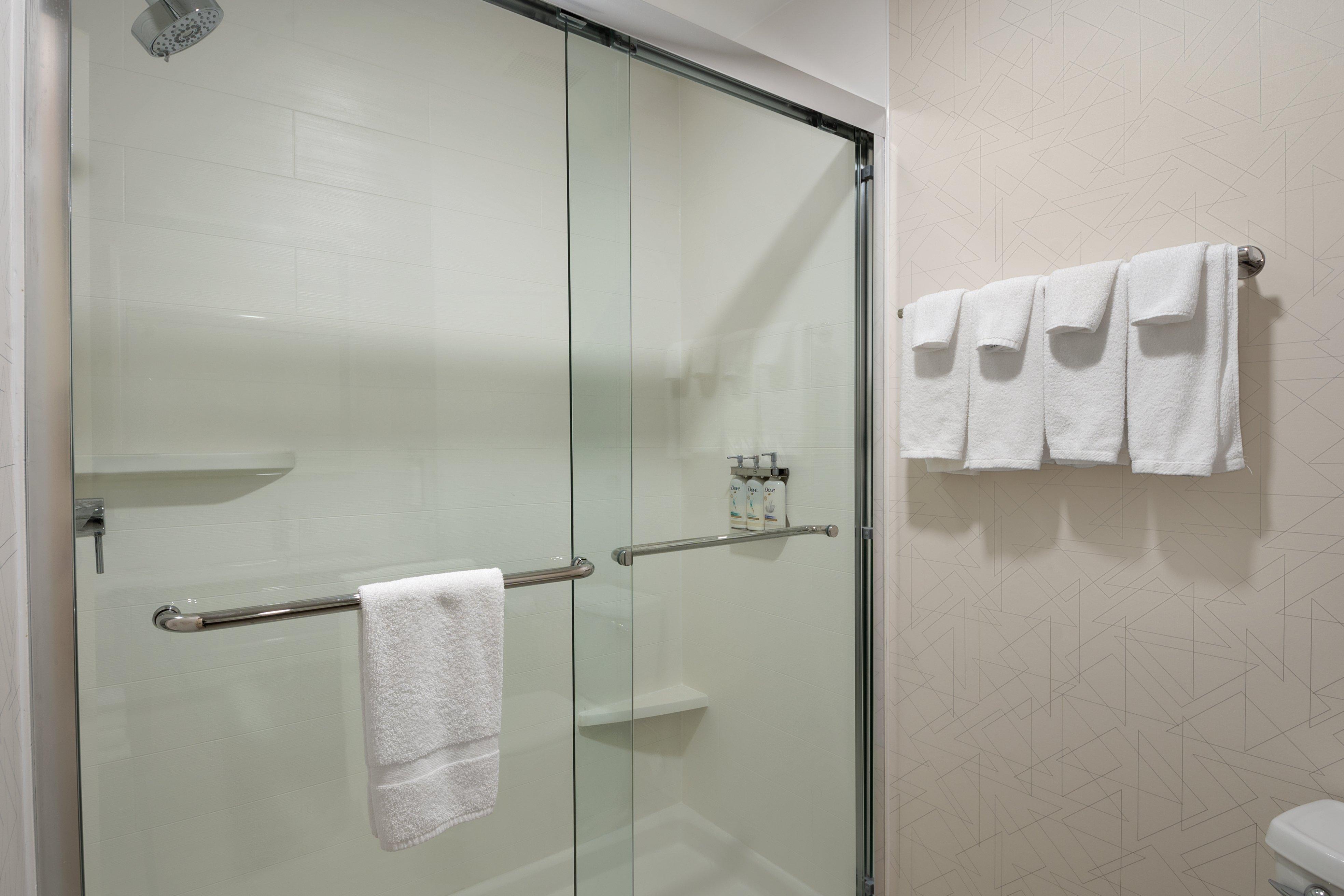 جناح بسرير كينج بغرفة نوم واحدة، Holiday Inn Express Richmond by IHG 7/7