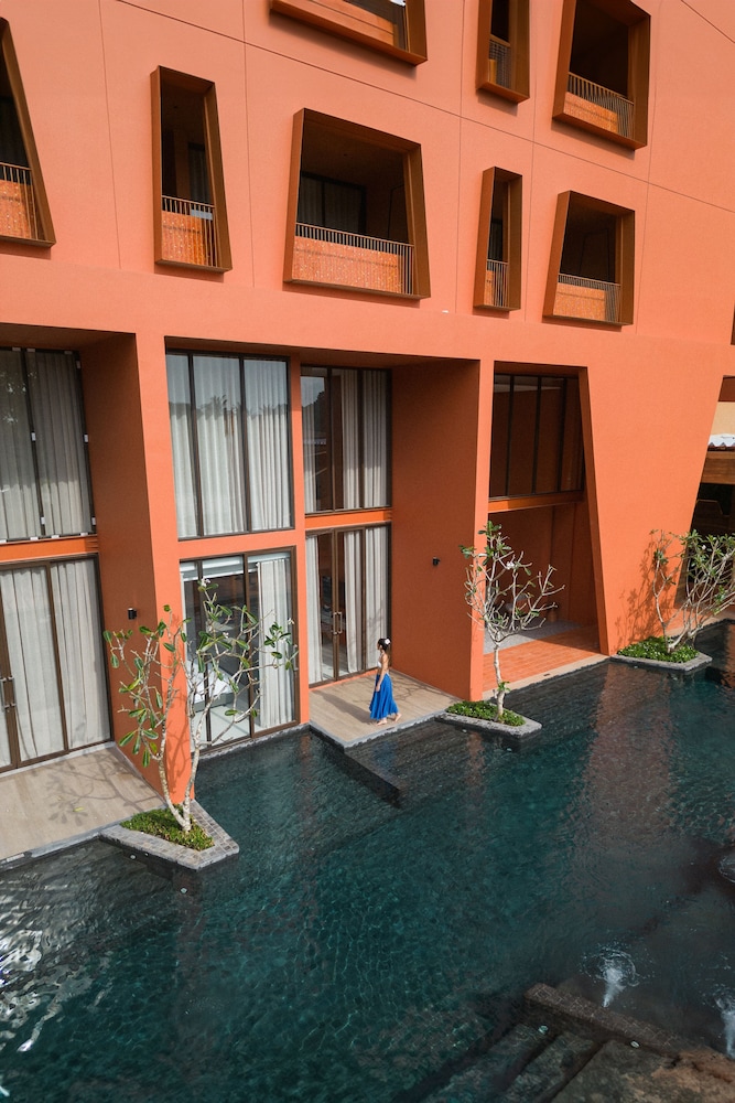 Hotel Adam Krabi 79/83