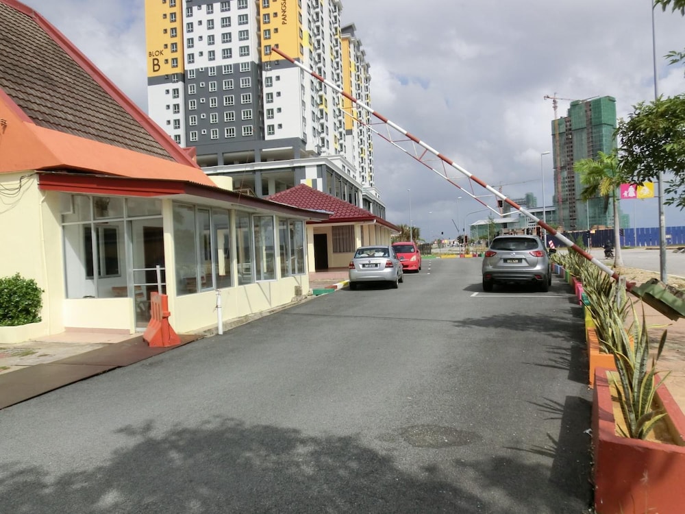KT Beach Resort 29/33