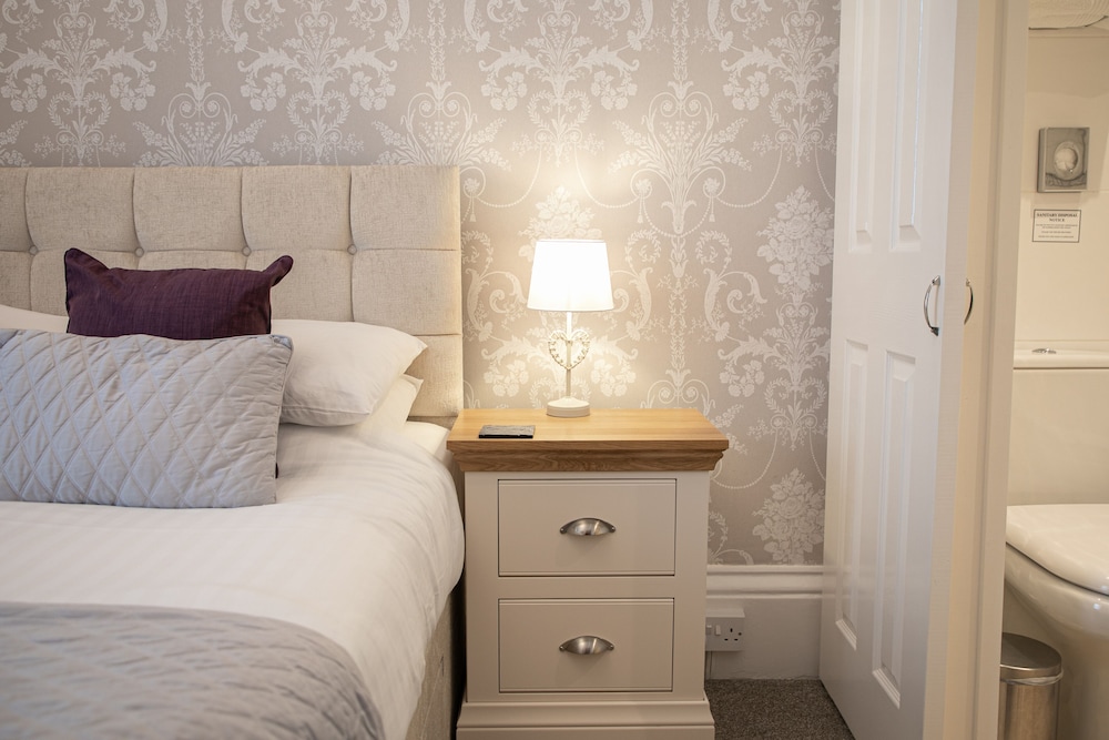 Trelawney Hotel B B Guest House 22/50