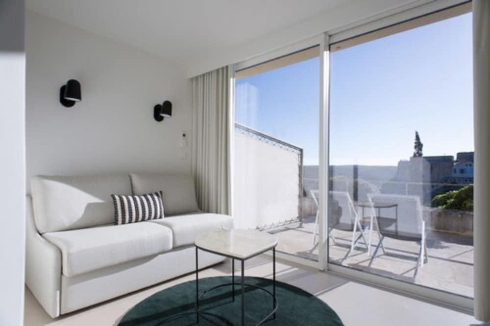 Hotel Genovese 53/70