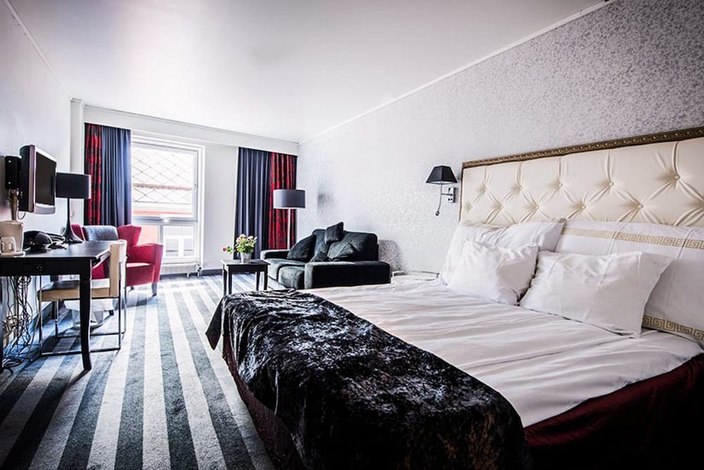 Home Hotel Grand Olav 6/37