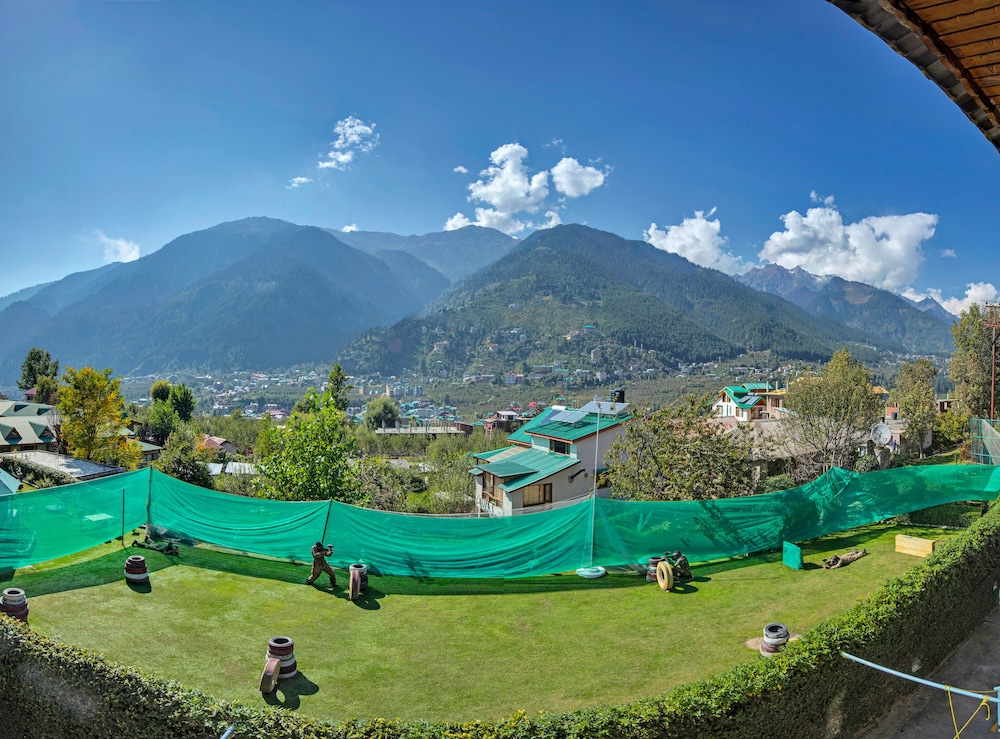Club Mahindra White Meadows 43/50