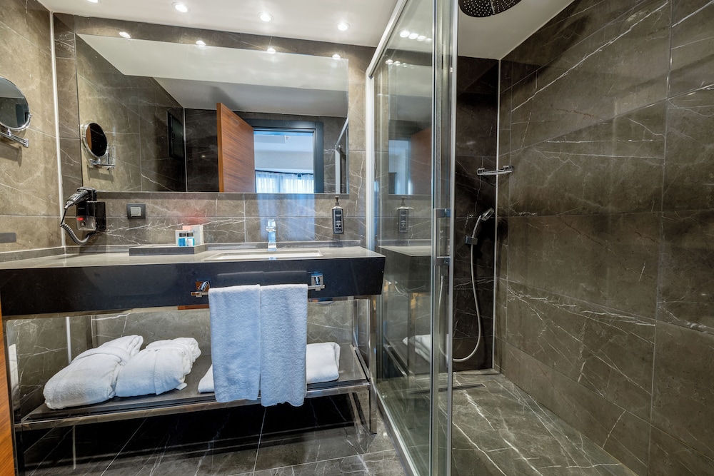 Hay Hotel Alsancak 50/50