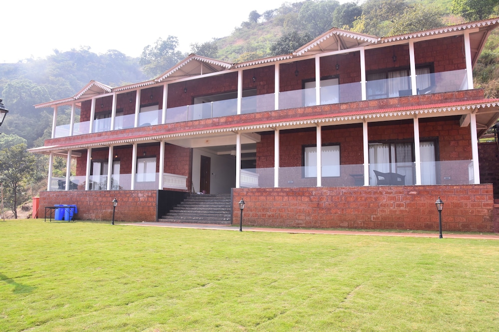 Regenta Place Green Leaf Mahabaleshwar 3/37