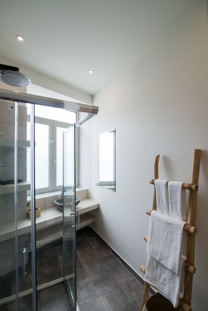 Ederlezi Boutique Hotel 24/60