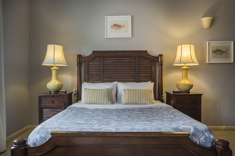 Balhambra Suites - Adults Only 11/50