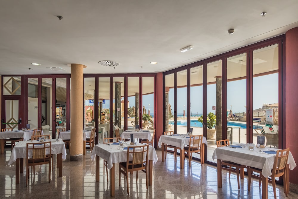 Hotel Esmeralda Maris by LIVVO 59/71