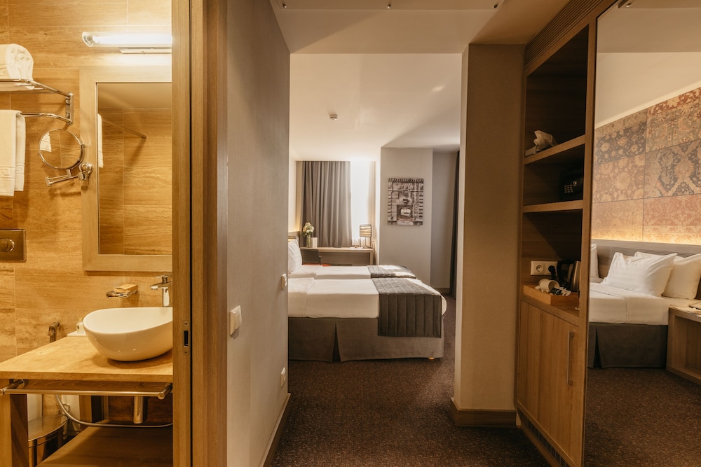 Republica Hotel Yerevan 23/31