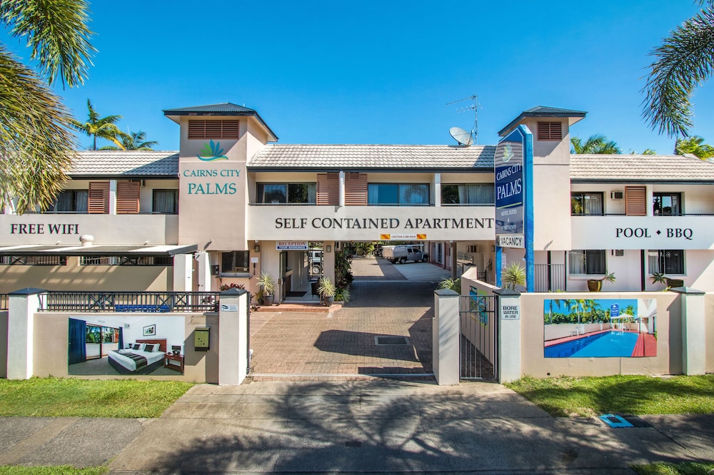CAIRNS CITY PALMS 11/59