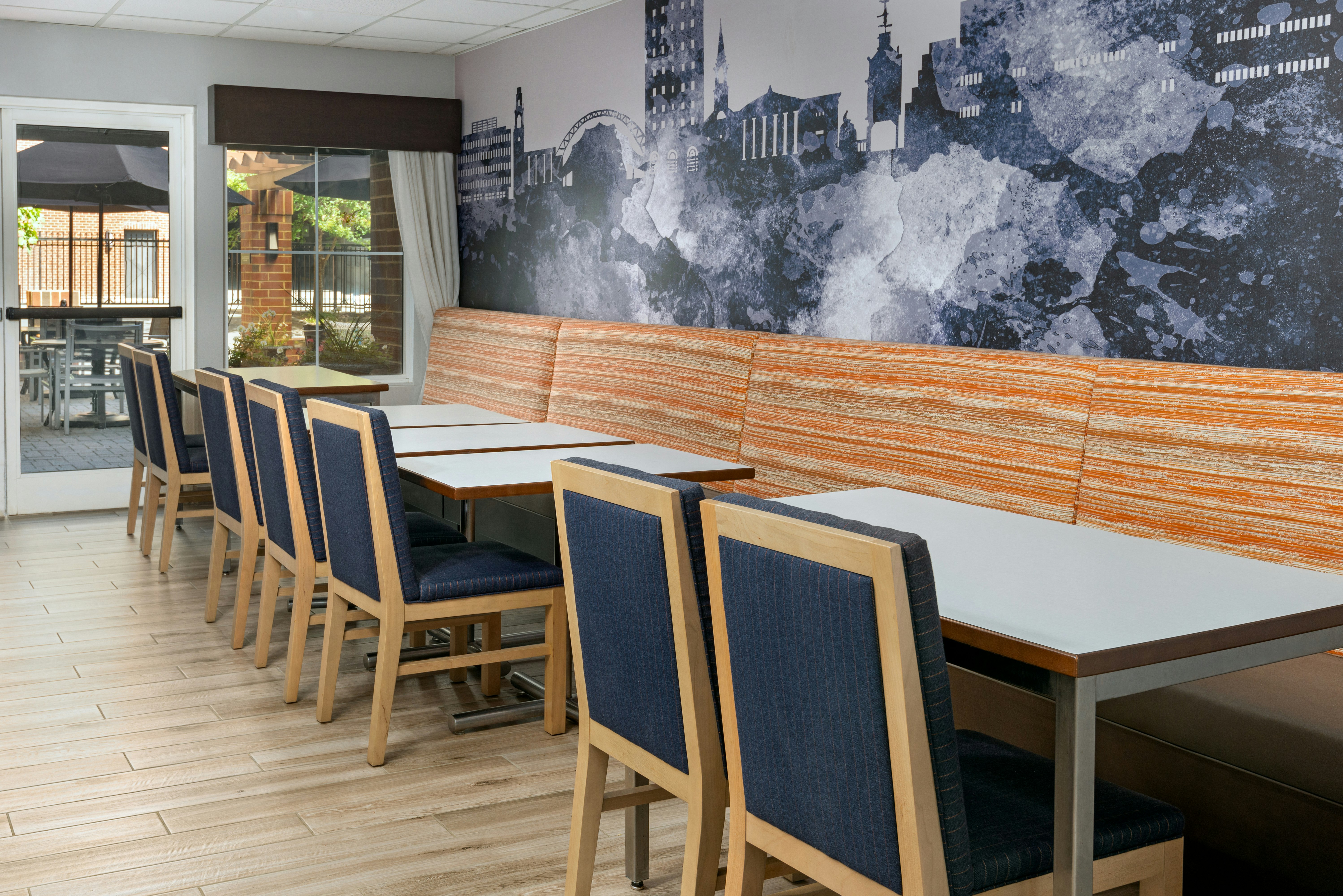 Hampton Inn & Suites Charlottesville-At the University 29/50