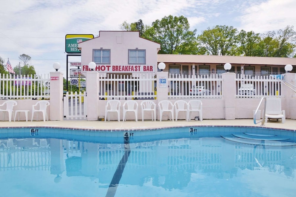 Econo Lodge Calhoun North Damascus 1/41