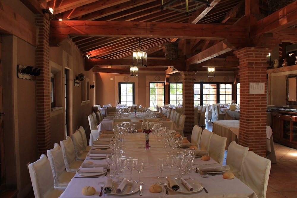 Venta Magullo Complejo Hostelero 47/55