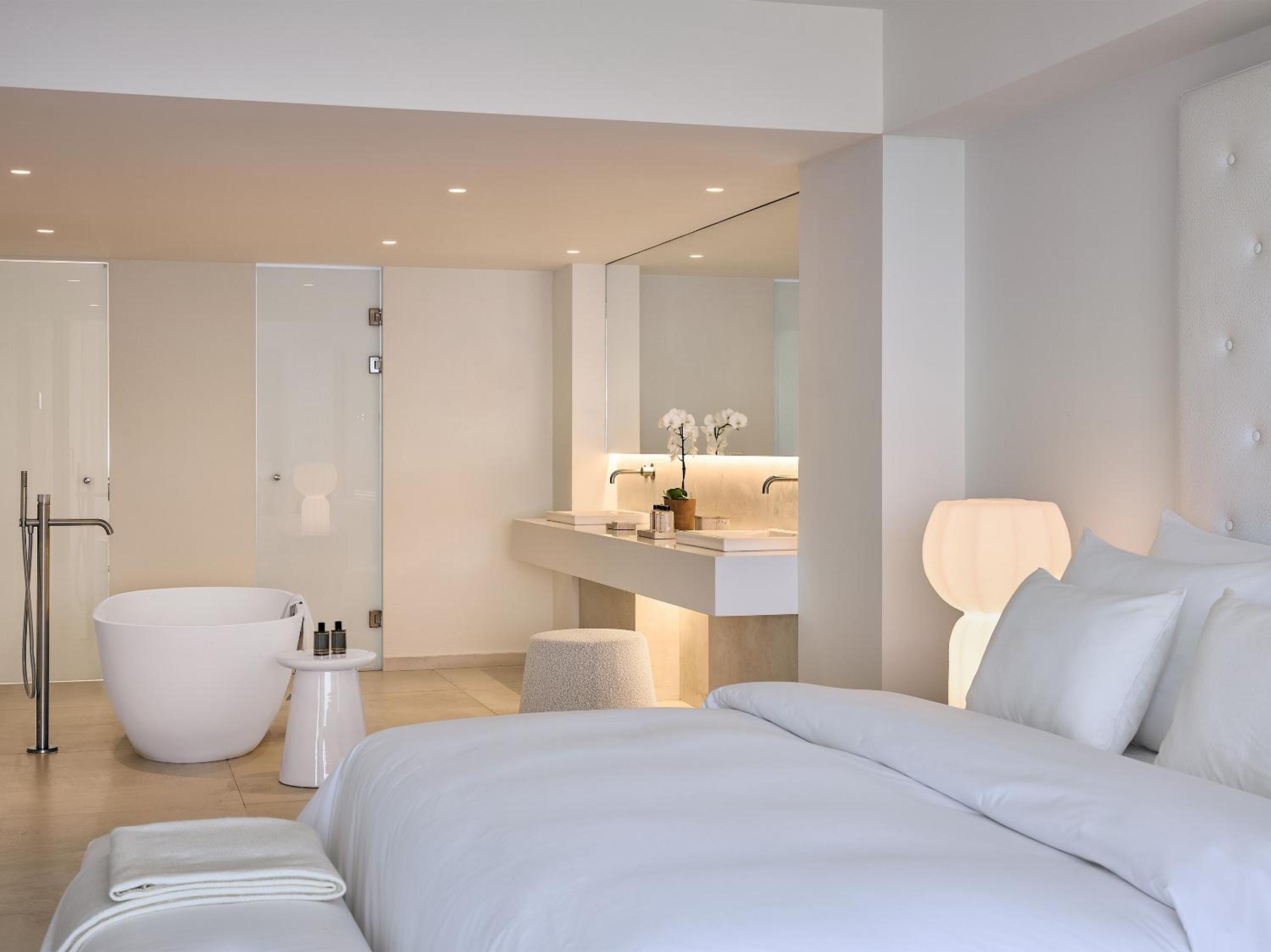 1 Bedroom, Grand, Suite, Sea Front