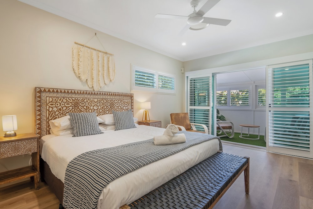 Azur Byron Bay 18/65