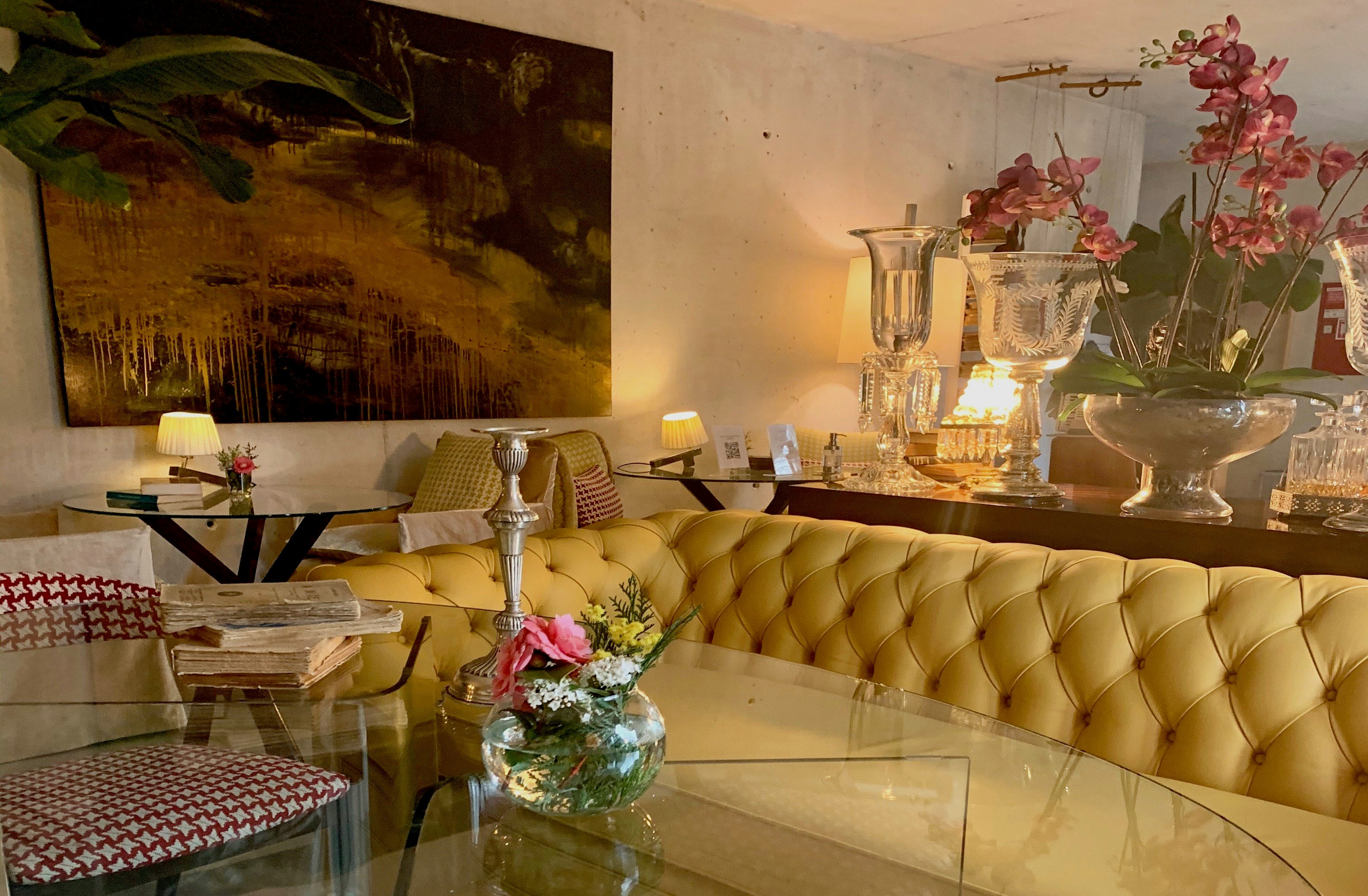 Carmo's Boutique Hotel 12/86