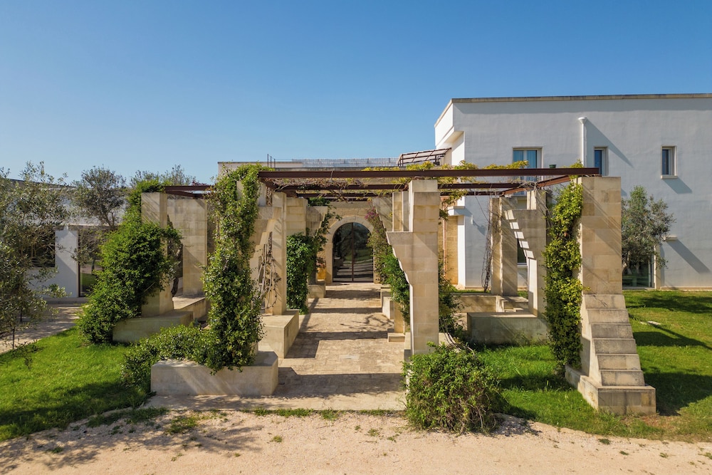 Secolario Masseria Del Viverbene 48/50