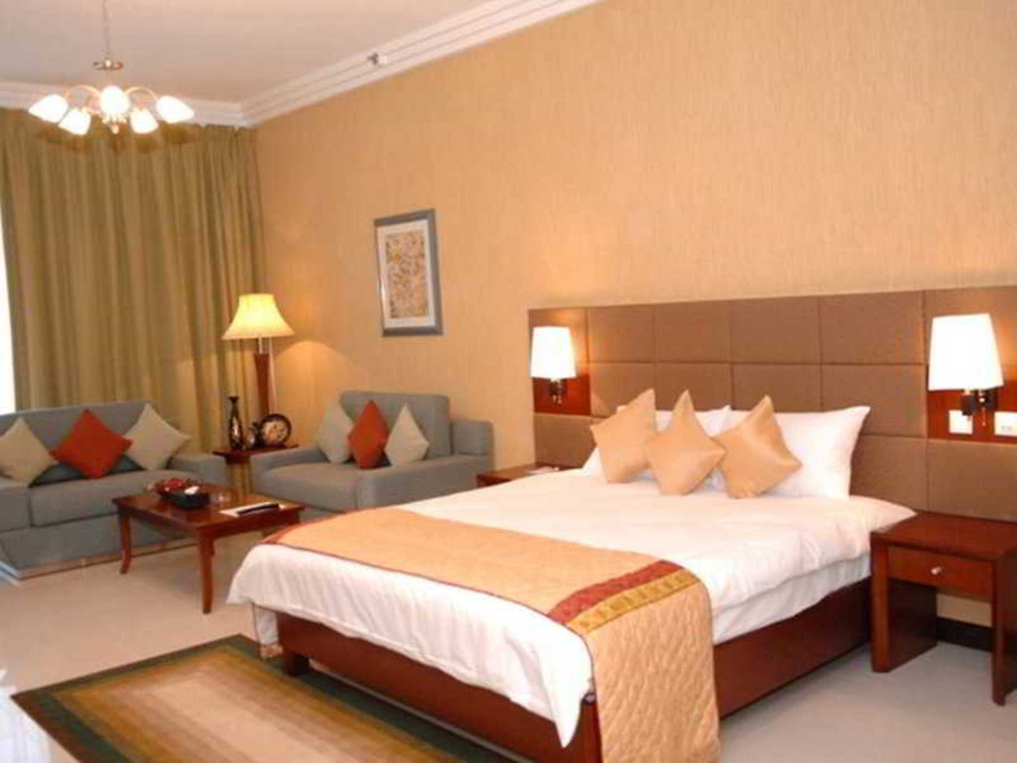 Deluxe, Double or Twin Bed
