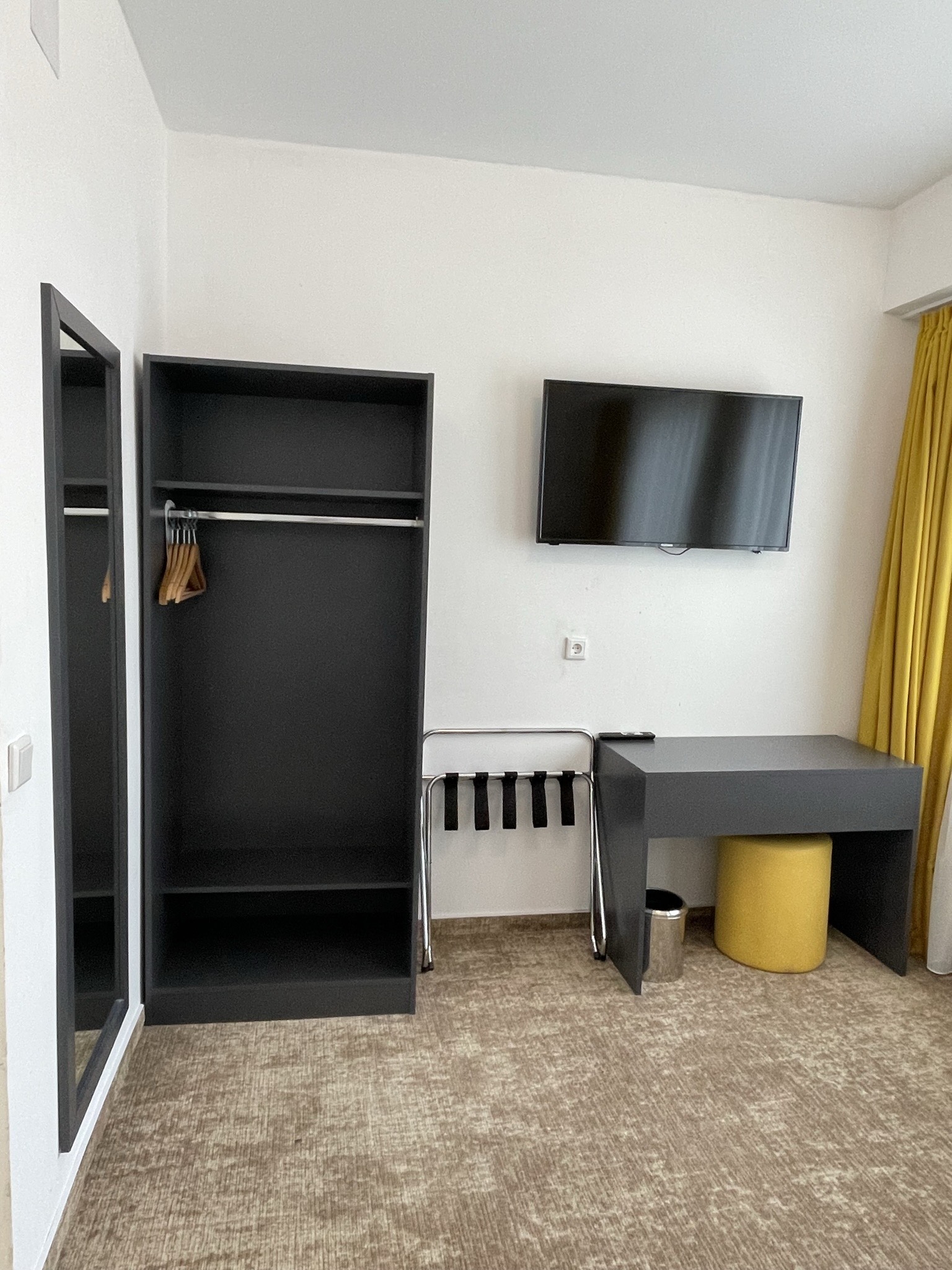 THE PLACE HOTEL - Frankfurt City Messe 4/17