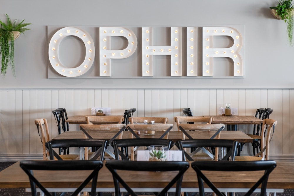 Ophir Tavern 32/45