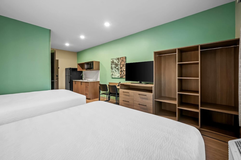 ECHO Suites Extended Stay By Wyndham Naples 45/86