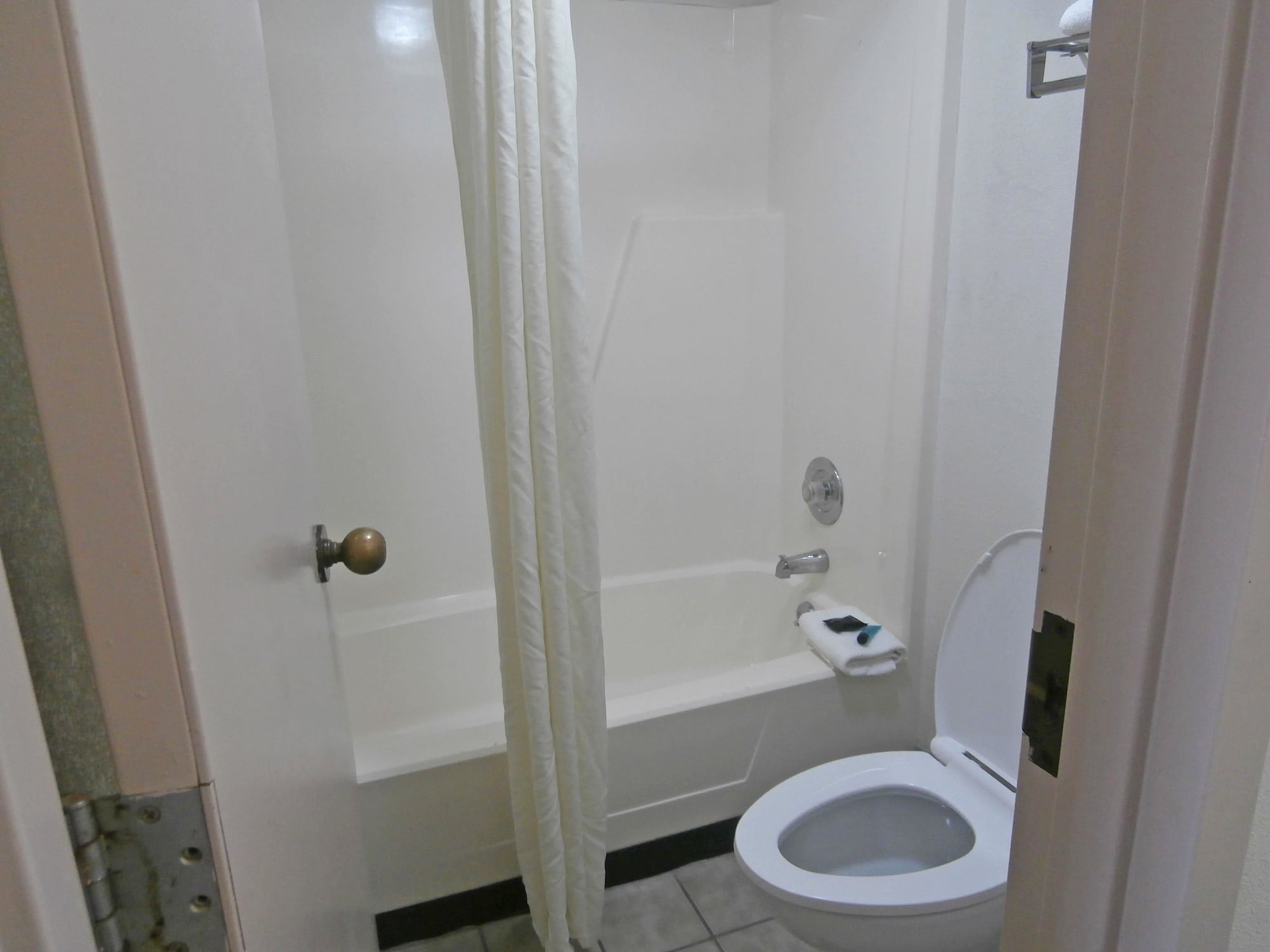 Room, King Bed, Smoking, Americas Best Value Inn Douglasville 9/9