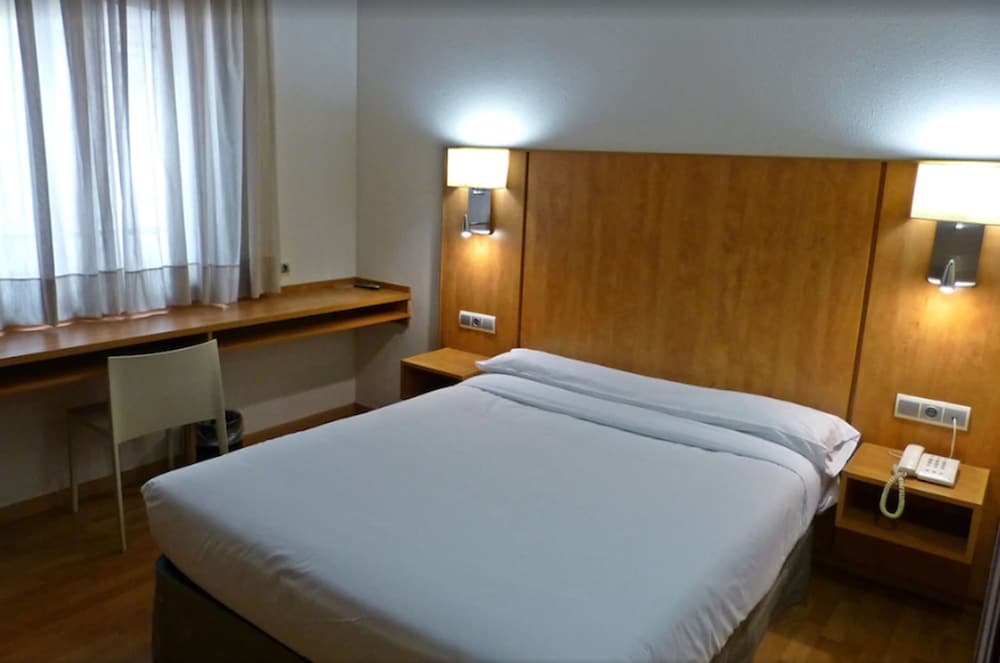 STANDARD, DOUBLE BED