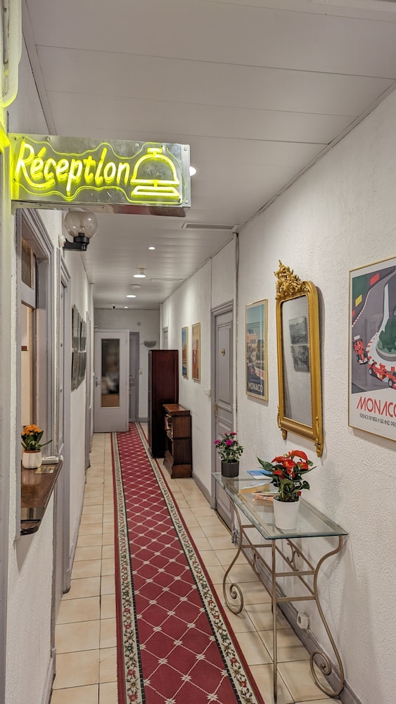 Richelieu Hotel 10/68