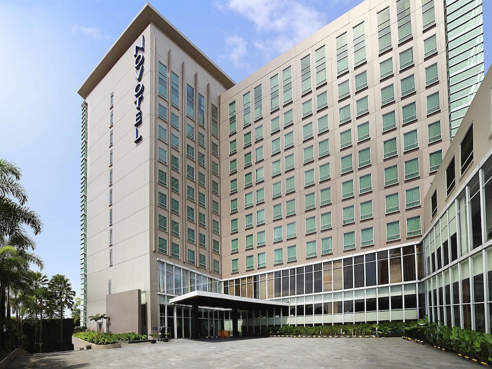NOVOTEL BANDUNG 69/73