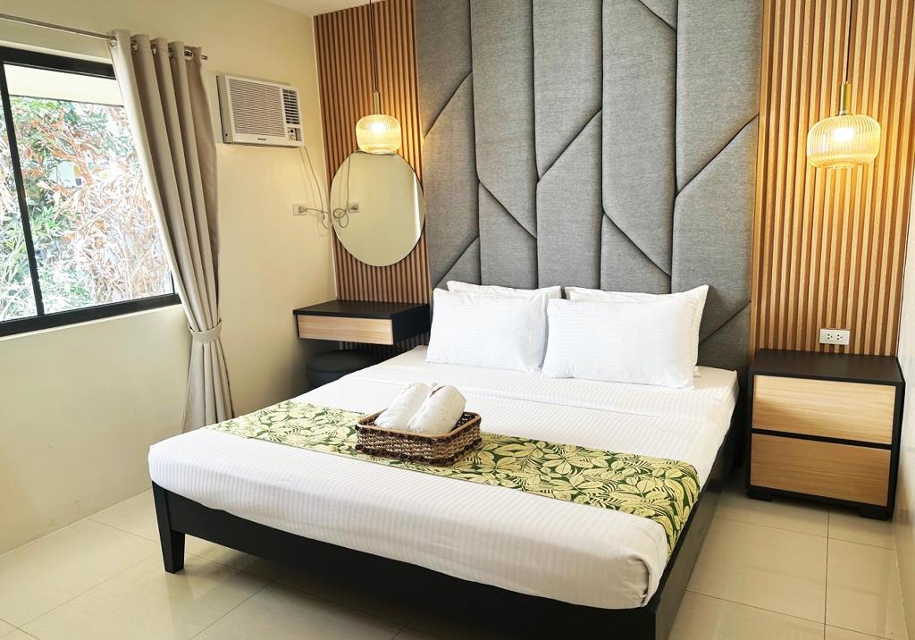 Casita, Queen and Twin Beds، Puerto Del Sol Beach Resort 3/8