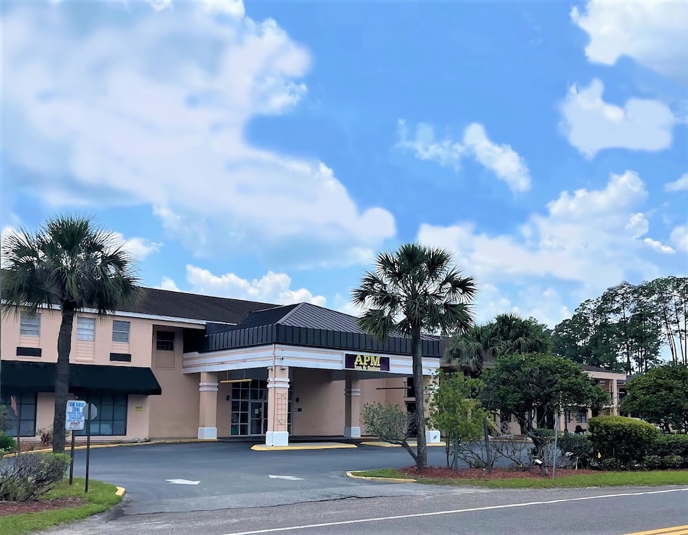 APM Inn and Suites Jacksonville (ex Stars Rest Inn) 31/41